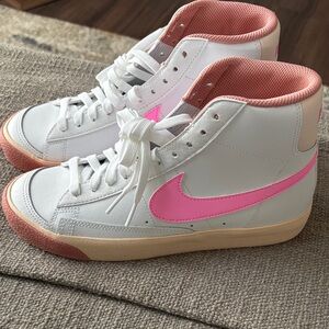 Nike Women's High-Top Sneakers - White and Pink
